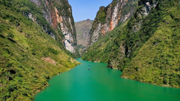 vuot dong nho que ngam hem tu san hem vuc sau nhat dong nam a 7 1642585906